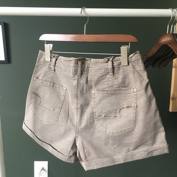 American Eagle Paperbag Shorts. - Picture 3 of 3